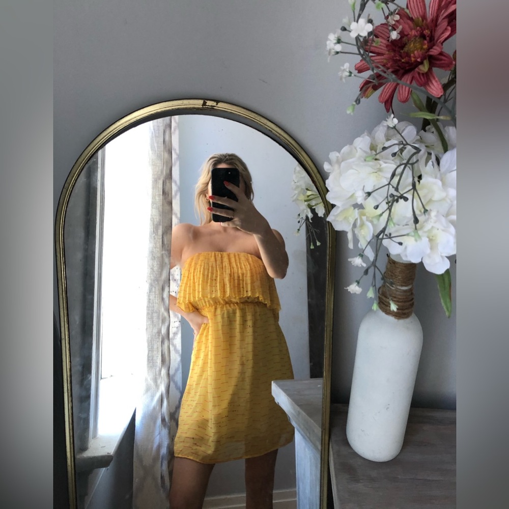 Summer strapless vacation yellow dress cover up size small